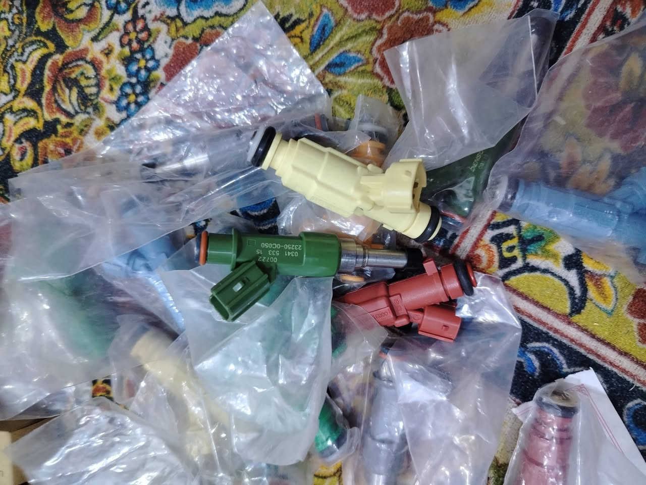 سلام عليكم عندي ابلكات اصليه وفرشات دشبول وفيتبم ونوزلات ومضلات وجنحه صندوك ابيعن شلع للإستفسار *********** مكاني بصره
