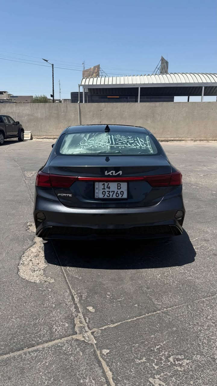 السلام عليكم 
 
كيا فورتي  2023

ماشيه 65.000km

الضرر تبديل قبق جنطه 
و جاملغ الامامي اليمنه
صوره الحادث موجوده و الفحص موجود

(مكينه / كير / تبريد / صدر / تايرات / كله مكفول عله وضع الشركه)

محرك 2000 دوش

المواصفات 

شاشه 
كامره دواره
رادار امامي 
رادار جانبي بلمري
انطمة قياده / ايكو / نورمل / سبورت
اشاير بل مري
وقوف ذكي 
تحديد مسار 
قياده ذاتيه 
فول تحكمات
كروز سرعه 
شاشه جبيره 
نضام الخرائط 
رقم بصره معوقين
مكان المعوق بل البصره الجمهوريه
وكاله عامه 
السعر 124 
مكاني البصره العشار 
اتصال او واتساب و بخدمتك
*********** البصرة, العراق
