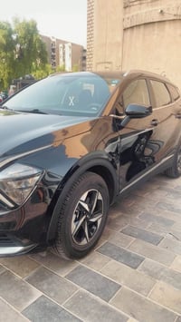 سبورتيج 2023 وارد امريكي  محرك 2500 GDI   ماشيه 75 ميل  مواصفات   شاشه...