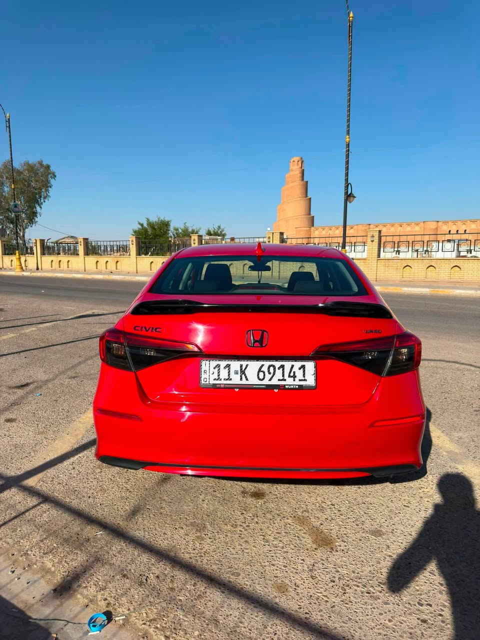 للبيع فقط 
هوندا سيفيك EX 2023 تيربو
• محرك 180 حصان
• قير CVT أوتوماتيك
• ممشى 46 ألف كم
• لون أحمر
• داخلية أسود قماش
• تدفئه مقاعد
• فتحة سقف كهربائية
• بصمة
• تشغيل عن بعد
Android Auto و Apple Carplay + شاشة •
• كاميرا خلفية
• رادار و مثبت سرعه والمحافظة على المسار
• قيادة شبه ذاتيه
•الضرر واضح بالصور تبديل بنيد بدون دواخل 
• رقم بغداد وبسمي تحويل مباشر 
موقع السيارة / سامراء
السعر (125ورقة)
للشراء : ***********
