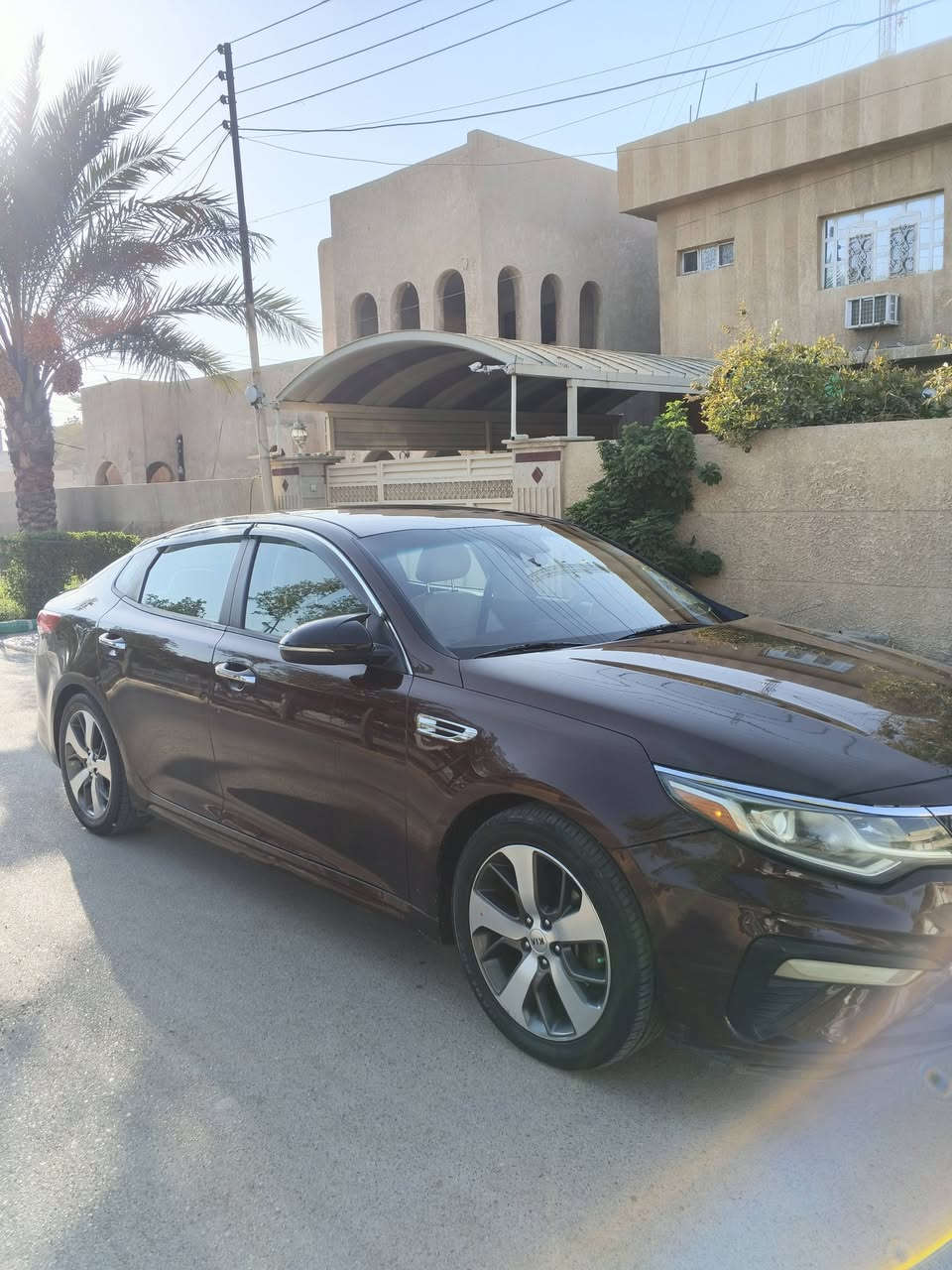 كيا أوبتما 2019 وارد امريكي
رقم بغداد السيارة 
لون كرزي والداخل اسود
ماشية 108 الف ميل
محرك 2400 كير AT
حادثها سطحي دون داخل 
وصور الحادث مرفقة 
إيرباك البردة فقط 
مكينة وكير وتبريد وكهربائيات مكفولة
صيانة للصدر قبل فترة قصيرة
مواصفات FE 
شاشة وسائط - كاميرا خلفية - حساسات خلفية - نقاط عمياء جانبية - رادار جانبي - مانع اصطدام امامي - مثبت سرعة مع تحكمات ستيرن - ثلاث وضعيات قيادة - اضاءة LED - حساسات اطارات

السعر : 120 وبيها مجال بسيط 
مكاني الغزالية 
رقم التليفون للتواصل:***********
