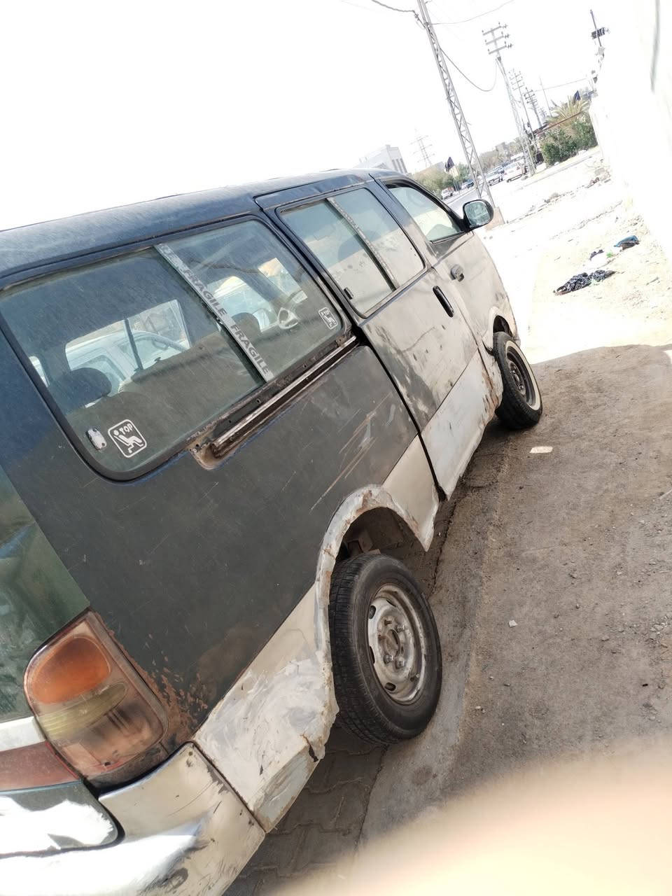 سلام عليكم بريجو للبيع رقم احمر بدون راعي ابيع كوم حديد سعر 12 وبيه مجال مكان نجف كوفه رقم ***********

