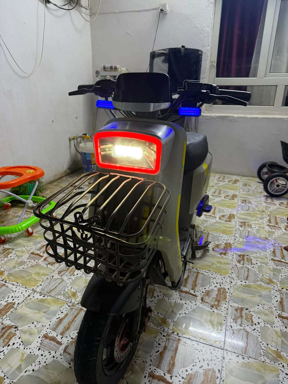 R7 2025 للبيع بسعر مناسب
٥ بطاريات وكلهن شرط الفحص مال الدراجة البلاديات 
سويچ+ كارت + بصمة تشغيل عن بعد
نضام سرقة 
السعر ٢٦٥ الف وبي مجال للشراي 
مو شراي لاتدخل تصير لوتي براسي 

العنوان: كركوك واحد حزيران 

*********** واتساب
