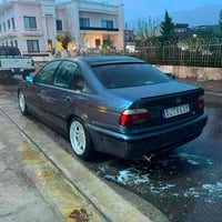 بي إم 525 • ٢٠٠٠ • فول مواصفات