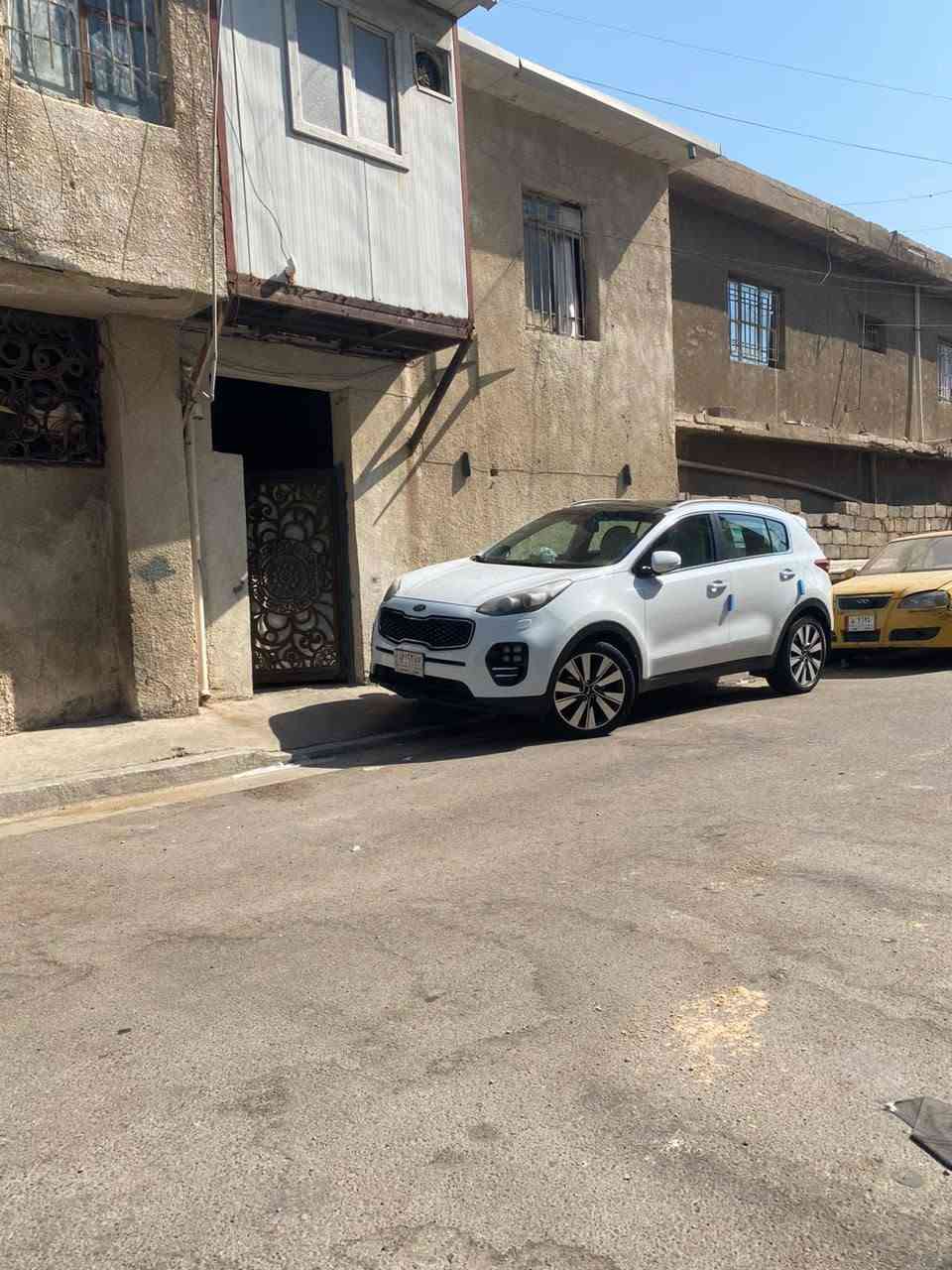 موصفات سياره موديل ١٧ خلجي 
1بنوراما

2مري شفط

3داخل لونين

4فول تحكمات ستيران

5تبريد قطعتين

6زراك لايت اناره شمسيات

7 سبوت ايكو نورمان

8سويجات ٢وبعد بيهه موصفات

سياره بدون اي حادث ولا صبغ بيهه بارد اصبعين باب السايق سيارة جديدة مبيهه اي نقص السعر ١٦١ وبيهه مجال عنوان بغداد حي الجهاد *********** بيع او مراوس اقل مكينه ٢٠٠٠ دوش
