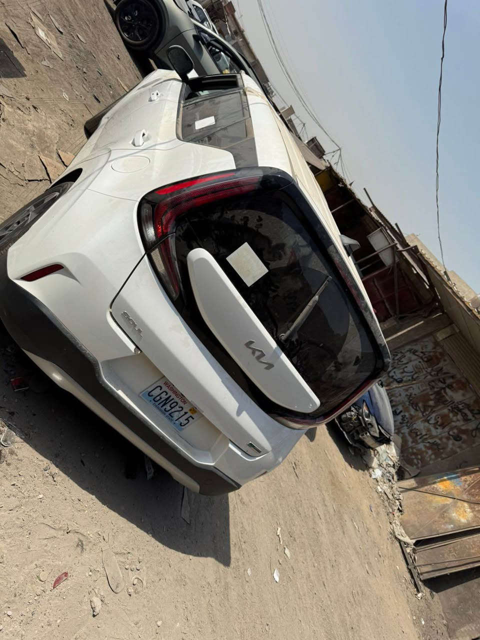 صوول موديل 23 فول مواصفات لون ابيض صدفي رقم بغداد ب اسمي مكاني بغداد الرصافه السياره مبدل بيهة بنيد فقط السعر 155 وبيهة مجال 
*********** Colombo, Sri Lanka
