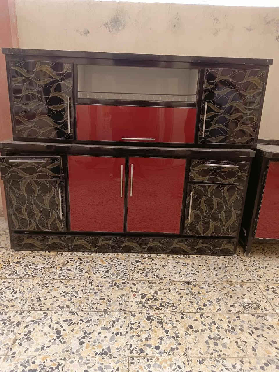 بيع مستعجل • خزائن