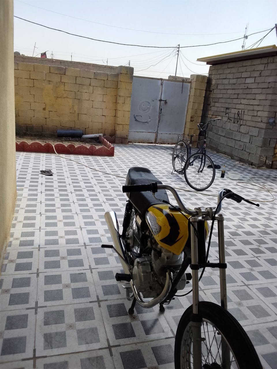 سلام عليكم دراجه للبيع المكينه نامه شلامجه مفتوحه ولفات نهضه فول مشي وفصله غراض كله جديده مكاني ناصريه مركز سعر ٤٥٠ وبيه مجال متواجد خاص ***********
