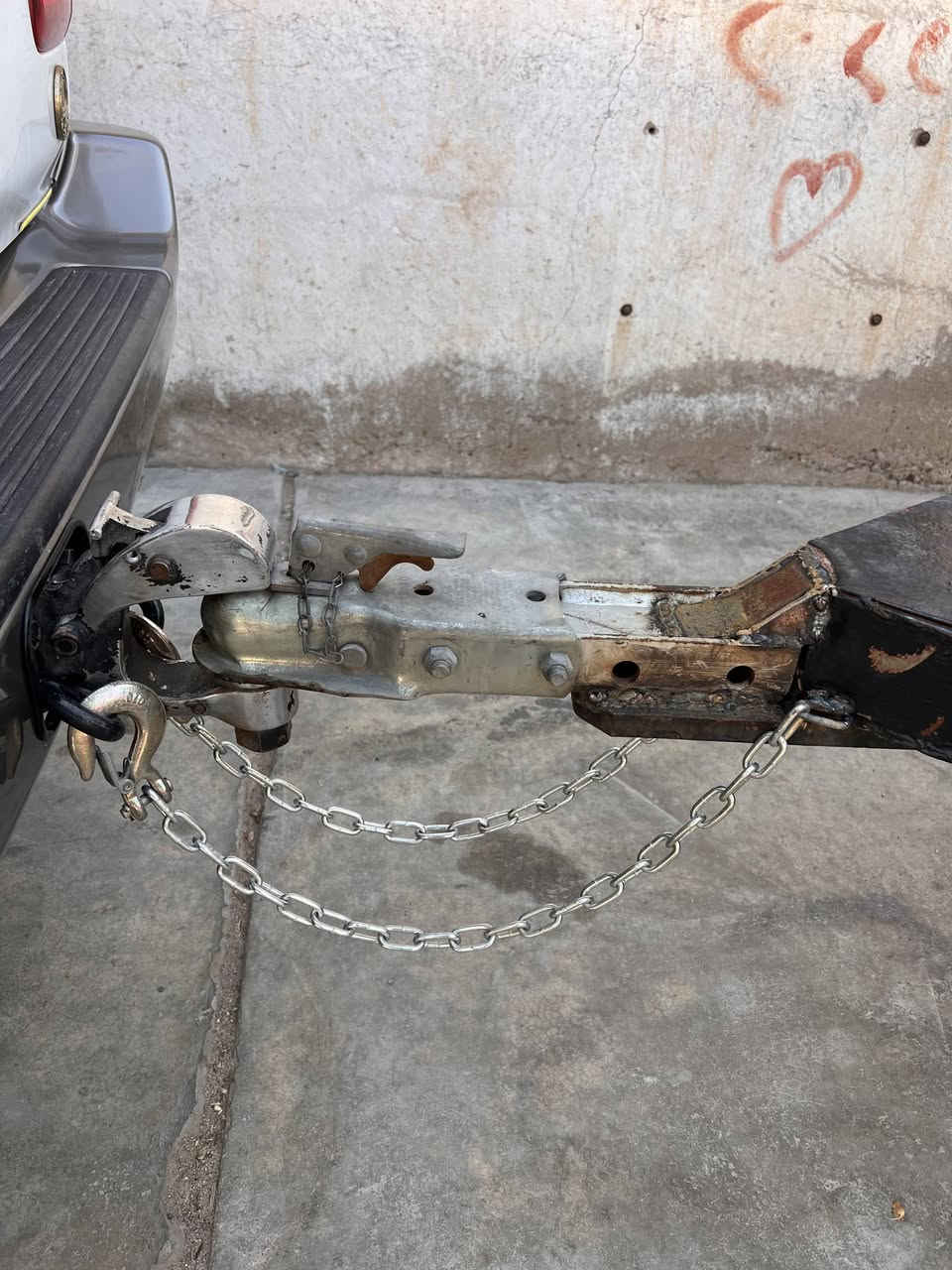 عربانة سحب صناعة جديدة
بليت ارضية ٣ ملم
جوانب ٢ ملم
شاصي جنل ٣ انج 
بك لايت و كهربائيات كاملة 
صندوق تخزين 
اكسل فورد
ابيعها مزاد لاعلى سعر 
*********** 
مكاني ديالى و اكو توصيل لبغداد حسب الاتفاق
