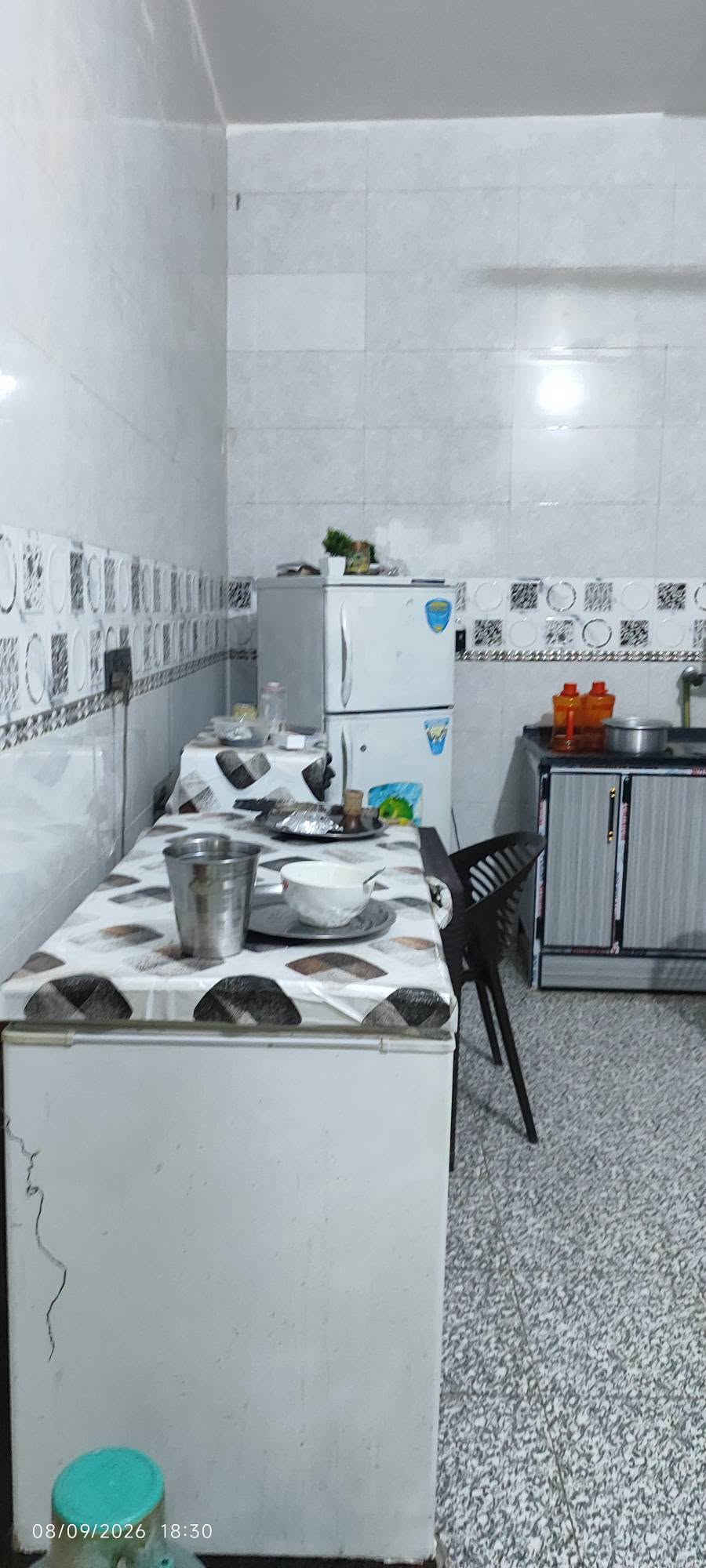 بيت للبيع طابقين بناء حديث طابو زراعي سند 25 المساحة 180م..في الحلة، حي البكرلي، تقريباً نهاية شارع مخبز ليمونه، مقابل أسواق قرنفل، يحتوي على:-
ط1ـ غرفة نوم، مطبخ، صالة، استقبال، صحيات، حديقة..
ط2ـ غرفة نوم، صالة، السعر 85 وبي مجال قليل للشراي.. للاستفسار الاتصال على الارقام التاليه:-
***********
***********.. واتس آب
