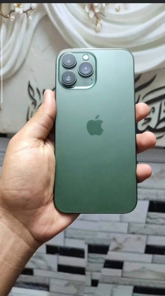 13برو ماكس فول نضافته 
ذكرته 256
بطاريته 83
بيه فقط شاشه ضربه بكلاسه مبدل شاشه تفصيخ 
سعره 300بكاني بغداد الجديدة ماجاوب تعليقات شراي خاص او وتساب  ‭***********‬

