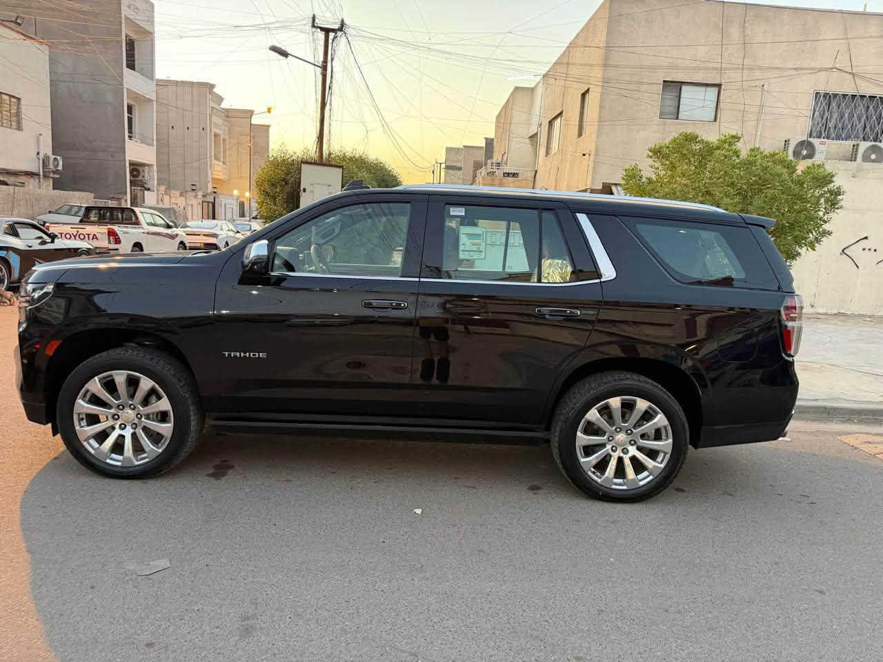 شوفرليت تاهو
موديل 2021 🦅 
سعر 435 $ وبيه مجال
رقم بغداد تحويل مباشر 
فوول مواصفات جگات
شيفروليت تاهو بريمير وكالة خليجي 
‏‎اللون : اسود 
ماشييه 104الف كم حقيقي 
محرك و گير شرط 
السياره بيه ربع باب الراكب صبغ اثر شخط و الباقي مكفول
كل غراض بلادي موجود
‎جكات تصعد وتنزل 
‎اربع كامرات
‎حجم المحرك : 5300 Cc
‎عدد الاسطوانات : 8 اسطوانات ( 8 سلندر )
‎المواصفات : 
‎* سقف بانوراما 
‎* المقاعد كهربائية تدفئة و تبريد
‎* مقصوره الركاب من الجلد الفاخر + خشب ملكي 
‎* شاحن وايرلس لاسلكي
‎* نظام الرؤيه : 5 كامرات رؤيه شامله ( BIRD VIEW )
‎* نظام التعليق مستقل
‎* كشنات ميموري خزن
‎* نظام الصوت BOSE سماعات عدد 10
‎* دوسات كهرباء + اناره LED
‎* نظام سحب مقطوره تحكم كامل + كامرة لرؤية المطوره
‎* داتا شو
‎* تشغيل بعد 
‎* 5 بصمات 
‎* تحديد مسار 
‎* لد امامي 
‎*مري شفط 
‎* 4 كامرات 360 درجه 
‎* رادار 
‎* جنطه ذكيه بلقدم تنفتح وتنسد 
‎* ويل كروم 22 حجم وعليها تخم تاير 
‎* شاشات خلفيه 
‎* جميع الكشنات كهرباء
‎* كشنات تدفئه تبريد 
‎* دوسات شفط 
‎* شاحن واير ليس
‎* ثلاجه 
‎* جميع المقاعد يوجد مخارج يوبي اس 
‎مكان :بغداد الجديده 
‏‎ للاستفسار
***********
