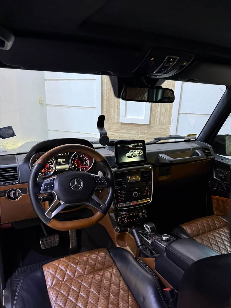 جي AMG G63 • ٢٠١٧ • ٦٤٠٠٠ ميل