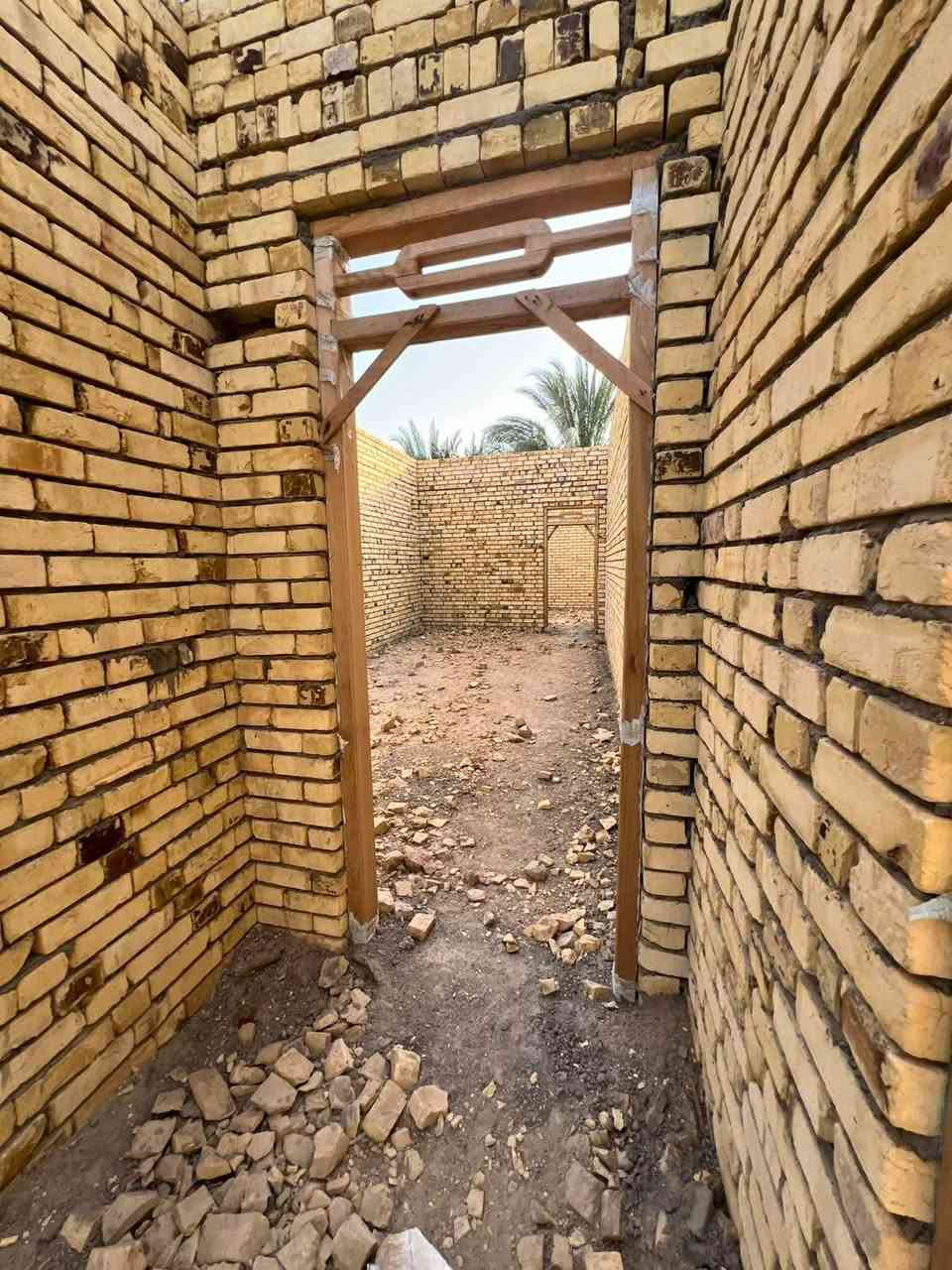 ٥٠٠م • هيكل متاكمل • ٣غرف سويتات