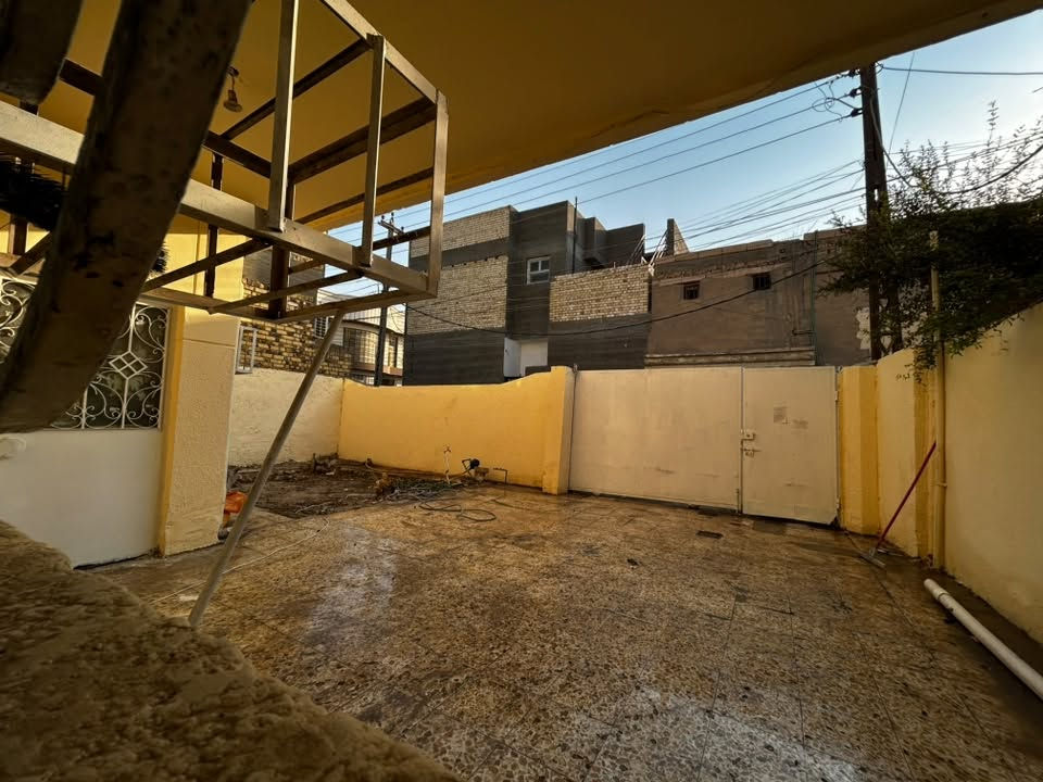 بيت للبيع طابو صرف
مساحه200متر 3غرف نوم واستقبال وهول ومطبخ ومجاميع صحيات وطارمه بيت طابقين  

حله _حي السلام قرب شارع ام البنين(ع)

بيت فارغ استلام مباشر

منطقه هادئه وحلوه 

الاستفسار على 

واتس ***********

او الاتصال على الرقم

***********

