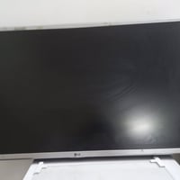 بلازمه LG  باب اول للبيع   حجم 32  عوزها بس محوله يعني واير   مكفوله  ...