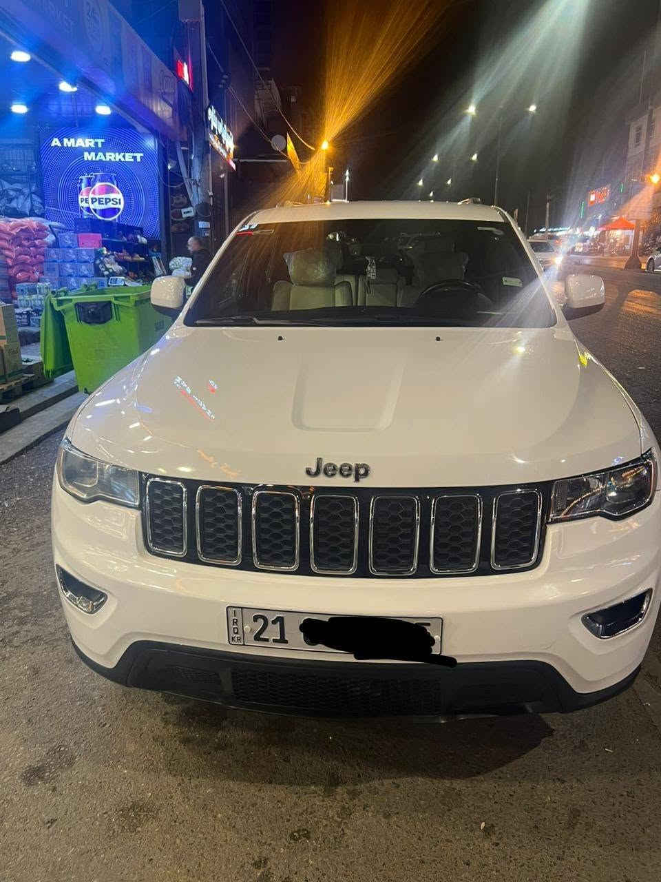 جیب گراند چیرۆکی 2019 
سپی بەفری 4WD
تەنها ٥٨ هەزار ڕۆشتووە 

سەیارەی ماڵی خۆمەو یەک دەستە 
مواسەفات ناوکرێمی، کوشن جڵد، کوشن کارەبایی،شەغال، بەسمە، دوو دەرگا بەسمە،
 ئۆتۆ هۆڵد و ئۆتۆ ستۆپ، شاشە گەورە،کامێرا،
 ڕادار،ئاوێنە فۆتۆ و Assist وە دژە فول، حاسە، دەبڵ ئەکسل، تەبرید دەبڵزۆن 
 تەبرید مەرکەزی ٤ مۆدی لێخوڕی هەیە
‏Sport، Eco، Auto ،manual سیتمی ئۆفرۆد،کاڕپلەی،ڤۆلیۆم و تەحدیدسورعە، تەلەفۆن،لیدی ناوەوە،تراکشن و دژەخلیسک
زۆر مواسەفاتی تر..……

 سعر ٢٢٠ 

زۆر تازە و جوان ماوەتەوە 
بێدەعم و لێدران، ڕەقەم شەنسیم داناوە
زۆر پاک و تازەیە 
٢ پەڵەی بچوک بۆیاخی هەیە لای خۆمان بووە دیاریم کردووە
سپێری دانەگیراوە

ژمارەی خاوەنی 
***********
*********** السليمانية, العراق
