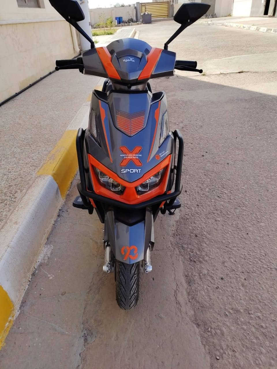 موطور شحن جديد سكنس 6 بطاريه ما ناقصه اي شي ماشي شي قليل جدا سعر950 و بي مجال مكاني رمادي حي البكر للتواصل وتساب ***********@@

