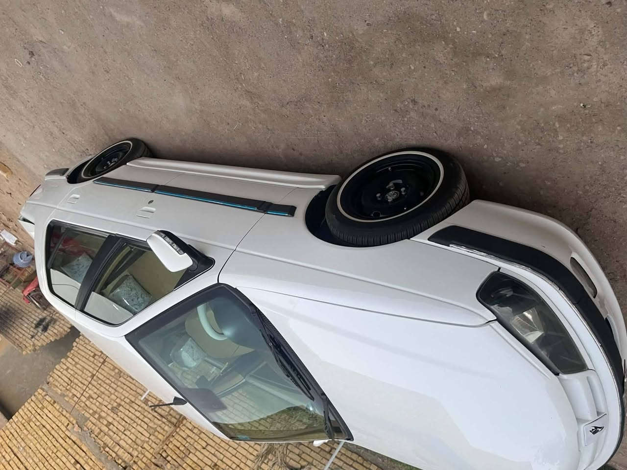 السلام عليكم بيجو بارص موديل 23 ابيض محجوزه سياره كفاله عده الجاملغ الخلفي بي بارد كد شبر يم قبق البانزين السيارة كله على البلاد تخم تاير جديد دوشمه ارضيه وكشنات وجنطه صدر امامي خلفي جديد رقم بغداد شرط وكاله السياره ماشيه 73 مكاني واسط السعر 75 وبيها مجال 
رقمي***********
