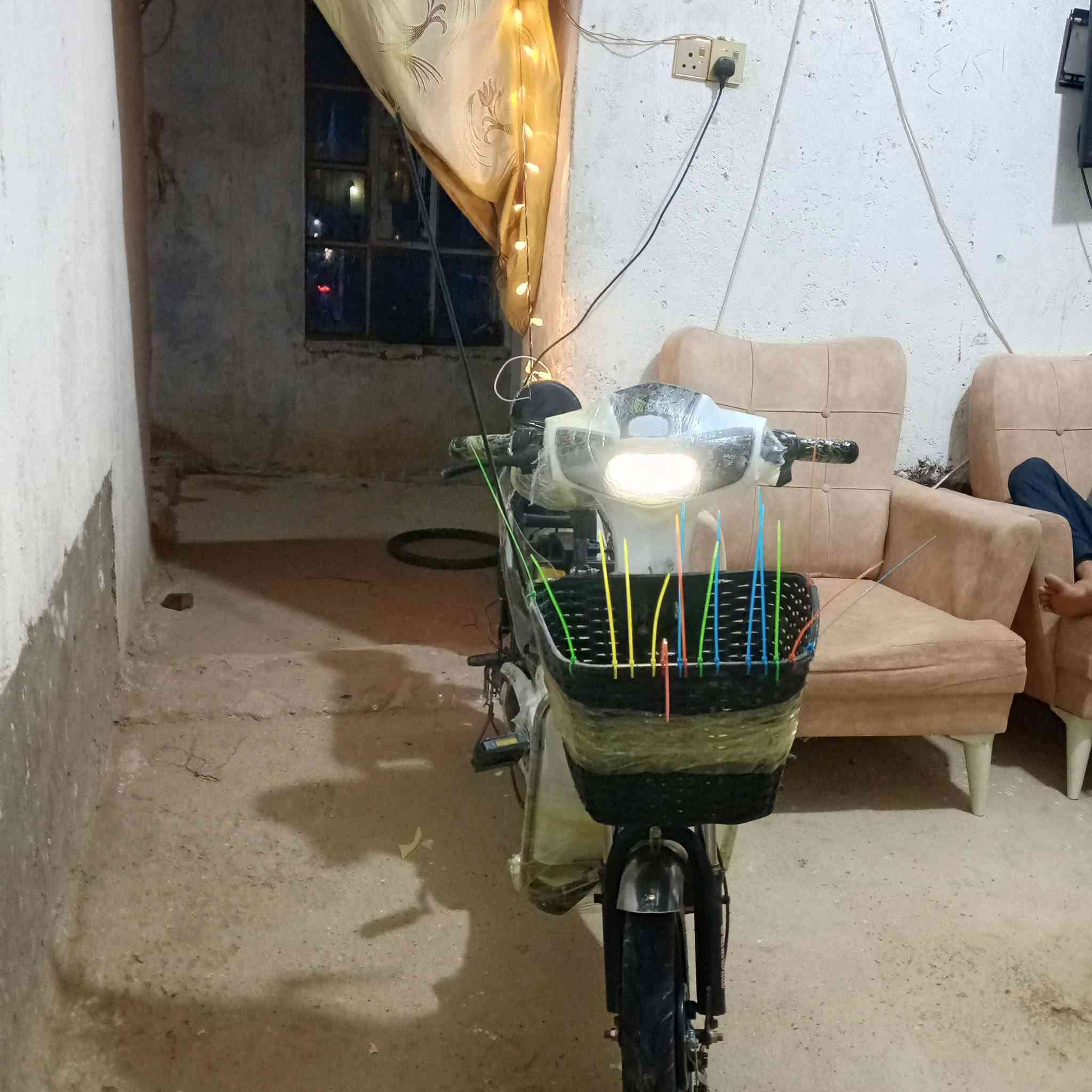 موطور شحن • بطاريتين • حقلانيه