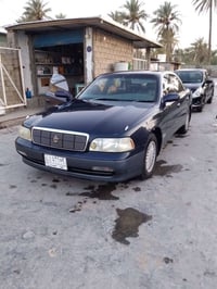 كراون ماجسته • ١٩٩٢ • مكينة ٣٠٠٠
