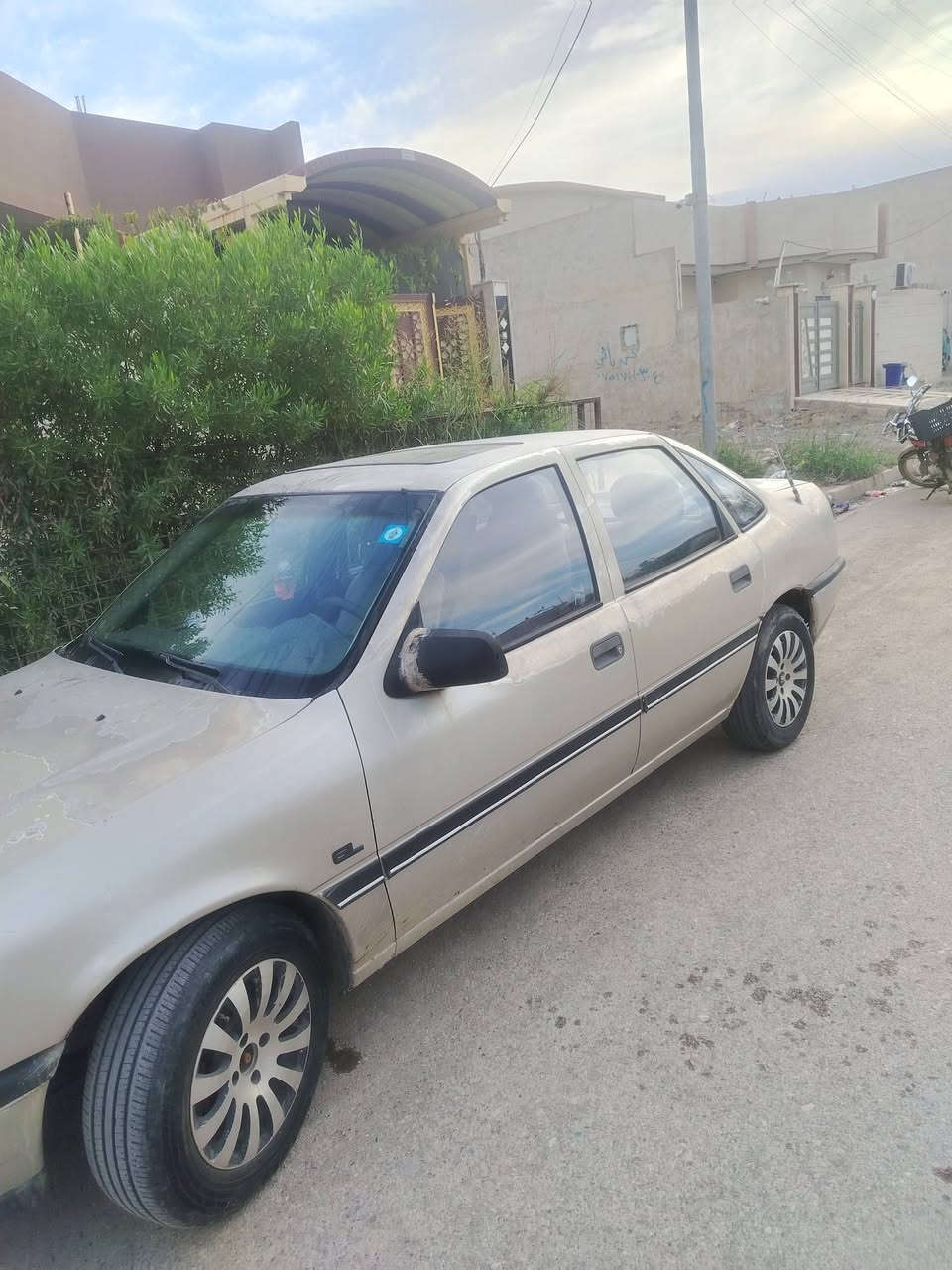 اوبل فكترا • موديل ٩١ • ٢٫٠ بنزين