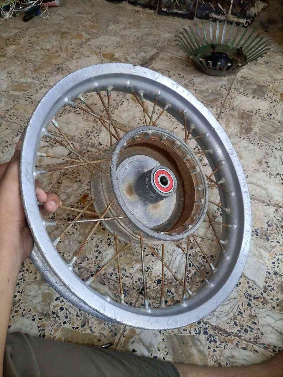 مرخص • بوربر • ٨١