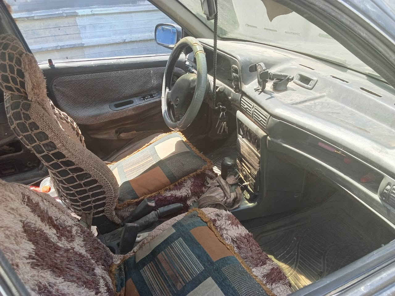دبليو سلو موديل 1994 يسمي رقم بغداد  كيراوتماتيك  محرك خير من الله لا تبخير ولا تنقيص تحويل  ثاني يوم سعر25  مكاني بغداد حي العامل  واتس اب ***********
