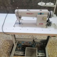 مكينة خياطة • نظيفة جداً • النجف