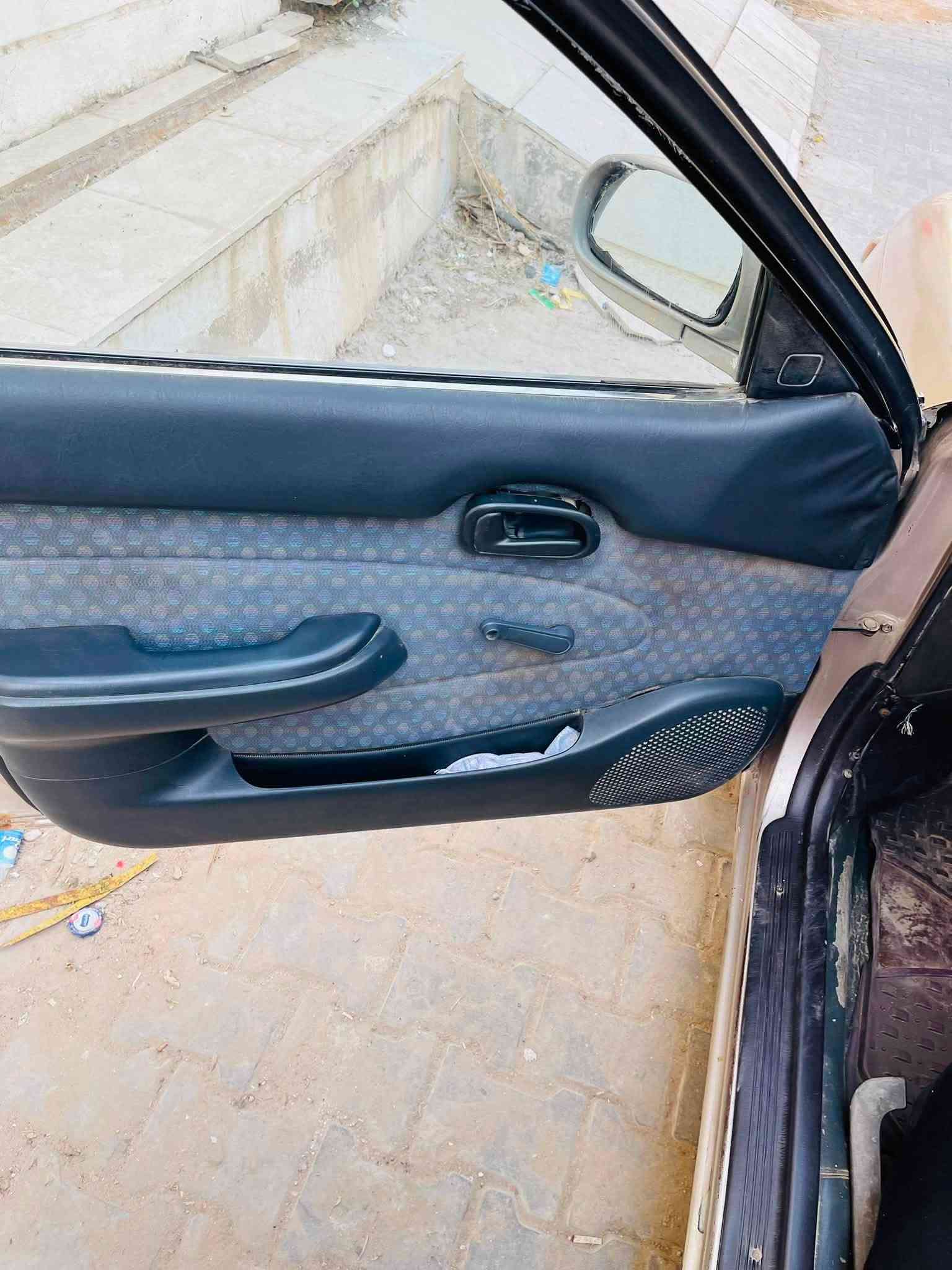 السلام عليكم ورحمه الله

للبيع كورلا مديل ١٩٩٢ 
رقم بغداد مداور ثاني يوم  
السياره كلش حلوه بس جارده 
دواخل جديده مكينه وكير جدد  حداديه حلوه جديده 
السياره كفاله من كص وضربه. وعيب شرعي 
السياره حلوه وجاهز 
السعر ٤٢ وبيه مجال 
لستفسار ***********
العنوان النجف الاشرف قضاء المشخاب
