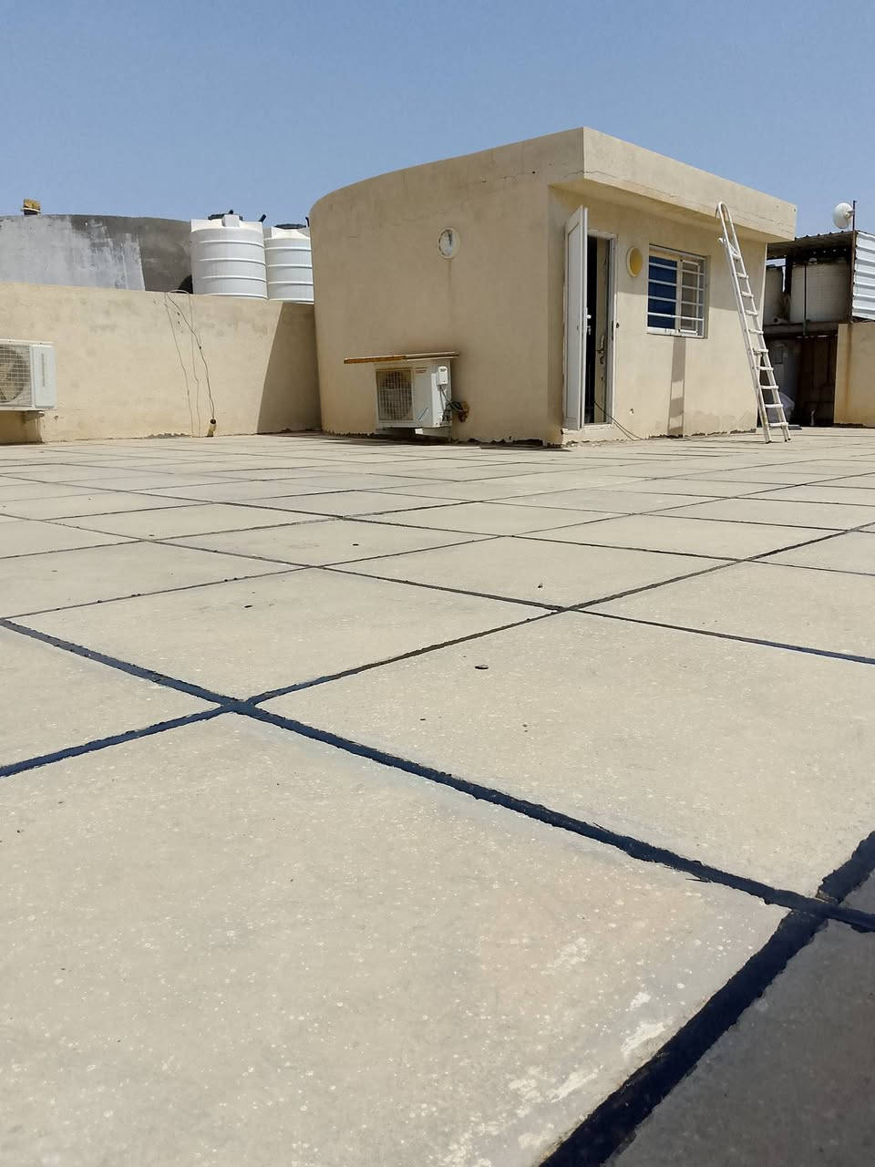 ✨ السلام عليكم ورحمة الله وبركاته ✨

🔹 كادر تطبيك شتايكر سطوح – كرسته وعمل باحترافية 🔹

📌 الأسعار تُحسب حسب مساحة السطح

💰 أجور العمل فقط:
▫️ المتر الواحد: 5000 دينار

🛡 العوازل:
▫️ بدون عوازل: 15
▫️ مع عوازل: 16

🏠 خدماتنا تشمل:
✅ تطبيك أسطح الطابق
✅ إعادة ماستك (مد وكوي)
✅ قلع الماستك القديم وإضافة جديد
✅ قلع الشتايكر وتطبيك جديد

🧱 أنواع العوازل المتوفرة:
🔸 فلانكوت
🔸 زفت
🔸 نايلون
🔸 فلين مع أو بدون فلين

📏 أنواع الفلين:
▫️ فلين أبو 3 سم
▫️ فلين أبو 5 سم
💵 كل نوع بسعره الخاص

☁️ الفوم المتوفر:
▫️ فوم أبو 3 سم
▫️ فوم أبو 5 سم
💵 كل نوع بسعره الخاص

📍 ملاحظة:
🔹 المساحات الصغيرة تُحسب مقطوعية

🚚 مكان العمل:
📍 جميع مناطق الناصرية ونواحيها
📍 جميع مناطق ذي قار وأقضيتها

📞 للتواصل:
☎️ ‬***********
📲 واتساب: ***********

🌹 والتوفيق من الله عز وجل 🌹
