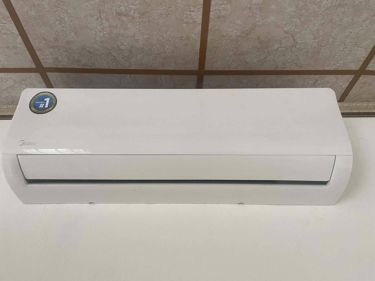 سبلت ميديا طنين وسدس جديد ماصارله شي للبيع السعر 850 وبيه مجال تواصل واتساب ***********
