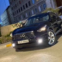 انفنتي Qx70 خليجي موديل ٢٠١٥ مكفولة ماشية ٩٢ الف كيلو فقط سيارة جديدة ...