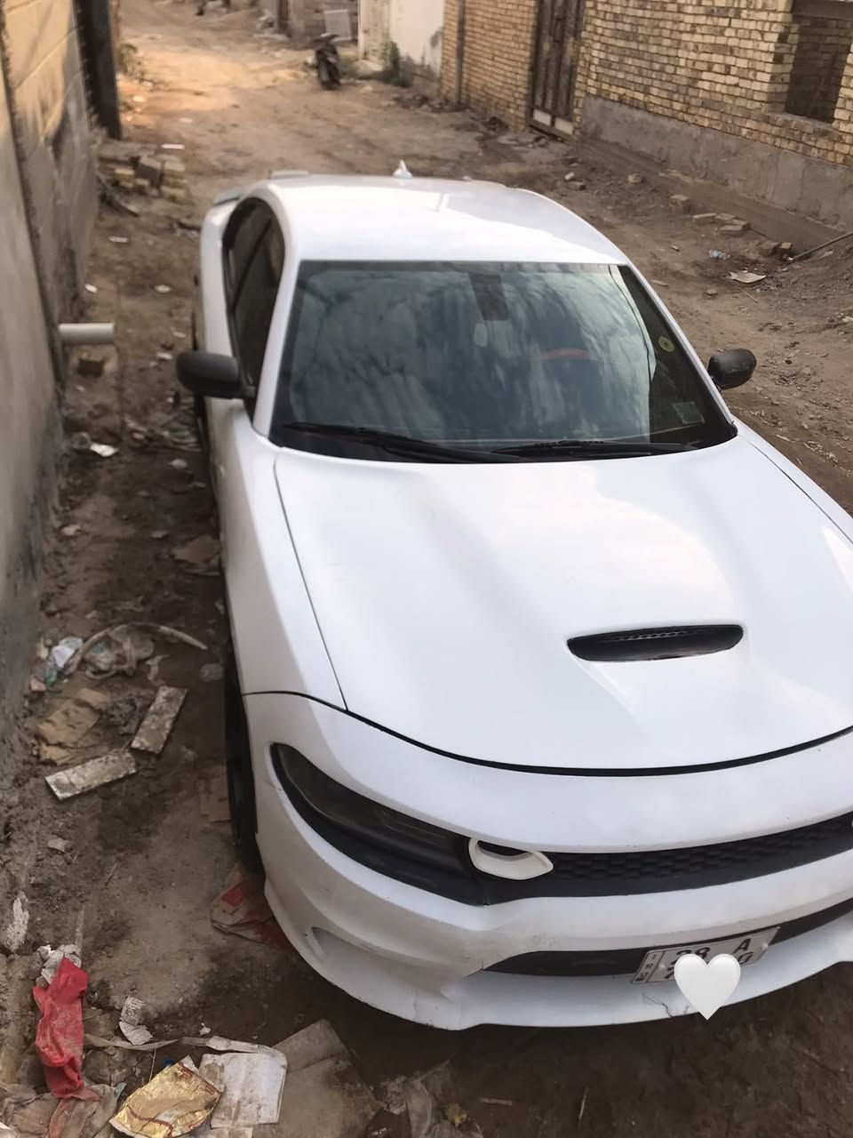 السلام عليكم ارتي ٢٠١٦ باسمي رقم نجف حادثهه بدون ايرباك ولادواخل جاملغ جهة السايق سرقة وباب خلف السائق نصه صبغ يعني بدون تبديل 
مواصفات الارتي معروفهه شفتات كشنات مخمل نضام سبورت وغيرهه هوايه محدثه كت ارتي كلهه 
للتوضيح السياره بيهه تنقيص ومعلكه بطل بس صوته ناعم 
صور الحادث مرفوقه 
مراوس ب٦سلندر نفس اللون او احمر او بحري حادث خفيف حتلا قطعتين مومشكله وبدون دواخل كون 

مكانهه ديوانية 
***********
