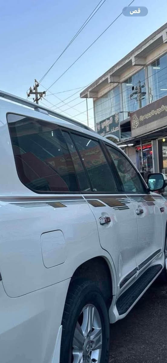 لاندكروزر • موديل ٢٠١٠ • بدون حادث