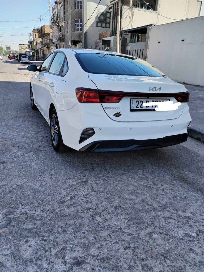سيراتو  2022 خليجي مكفوله رقم اربيل دولي  محرك ١٦٠٠
جاهزه من كلشي وضع شركه 
 ضمان وكاله نيم 

فول عده الفتحه 
تبريد قطعتين امامي خلفي 
تحكم ستيرن جهتين 
حساس خلفي 
كروس مثبت سرعه 
لد نهاري 
لايت لد 
كشافات لد 
شاشه وكامره 
حساس خلفي 
ويل كب كروم 
السياره كفاله فقط شكم رصعه بلقماره 
وبارد مكدار ٤ اصابع عده هذني اني اتحمل السونار 
مكاني النجف الاشرف 
*********** اتصال +واتساب 
*********** اتصال + واتساب النجف, العراق
