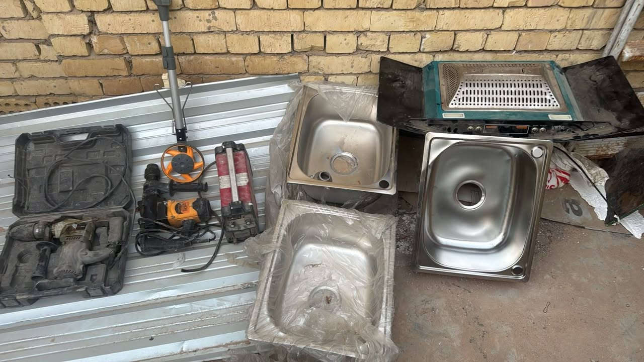 غراض للبيع     غراض للبيع
ساحبة طباخ
دريلات همر
مكينة لحيم 
سنك ستيل اصلي
مقياس مسافات رولة
ميز بلازمة 
ملاحظة الغراض كلها شغالة على الفحص ✔️ 

*********** أتصال + واتساب
