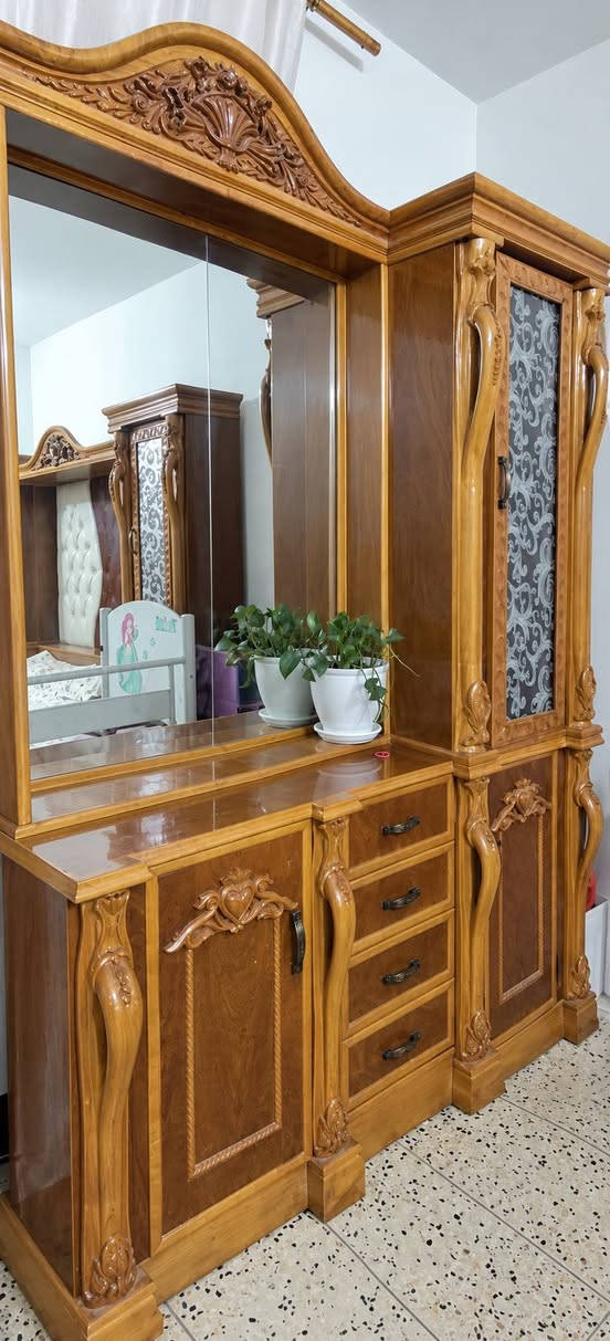 غرفه نجاره • جديده • ضخمه كلش