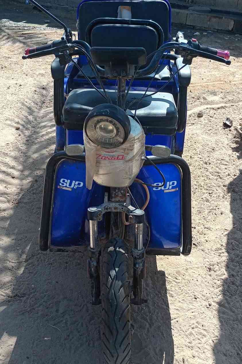 سلام عليكم للبيع شغاله مابيه اي شي بس بطاريات ينخفضن سعر 300وبيه مجال قليل *********** المكان كربلاء
