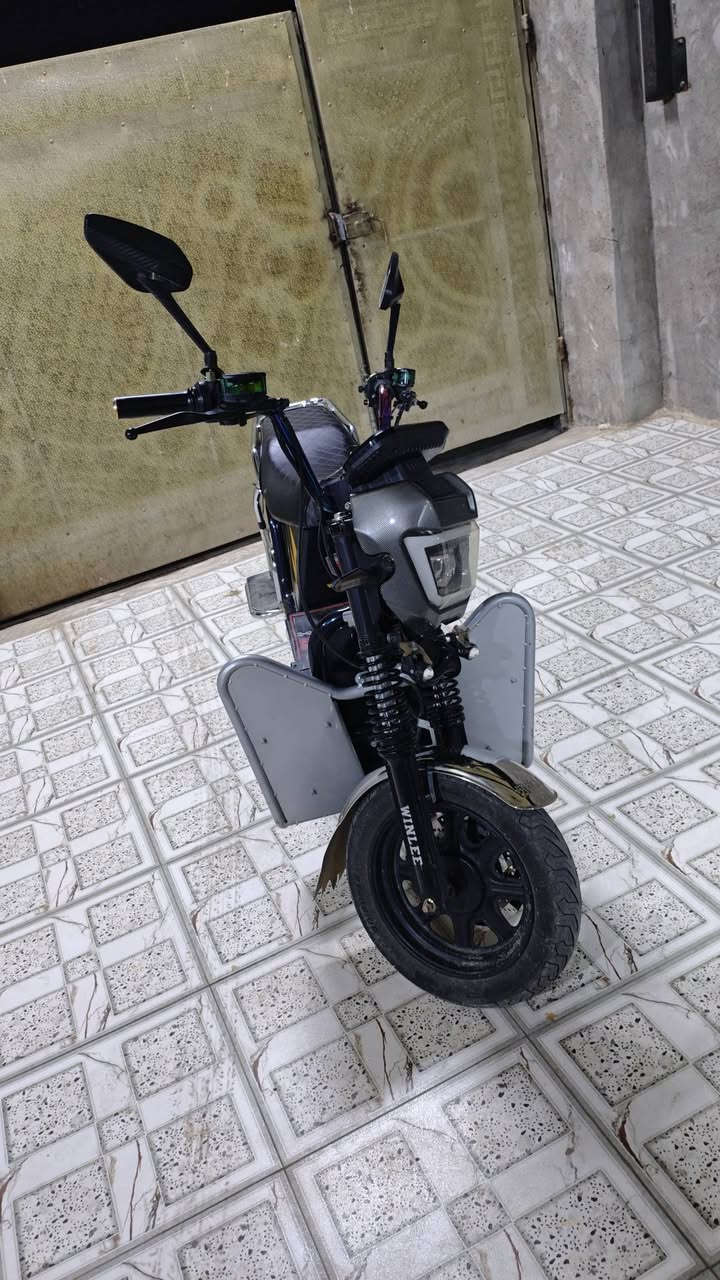 للبيع جبلي موديل26
بطاريات عشره ونص يقرن فول  سته باتري 
بلوتوث داخلي 
نضام سويج +بصمه تشغيل عن بعد
مانع سرقه تحكم عن بعد 
دبل بصمه وسويجين 
ماطور نظيف كهربائيات كلها شغاله اي نقص مابيه 
دبل اشاره/نضام ار رجوع للخلف 
4سرع+مثبت سرعه
دبل اشاره /يمين يسار 
سعر 750 بيه مجال لشراي
مكاني بغداد/ ناحيه الرشيد 
***********

