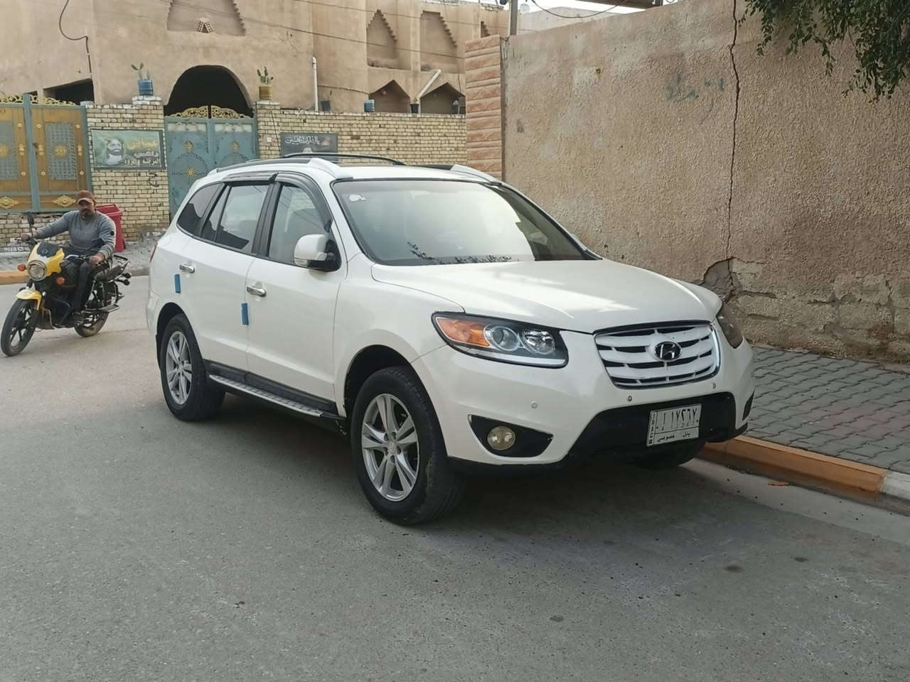 سلام عليكم
سنتافيا 2009خليجي ابيع صبغ احزام
الموصفات 
1_ اشاير مري 
2 _ 7راكب 
٣ _ 3قطع تبريد 
٤ _ شاشه كبيره + تحكمت ستيرن 
٥_داخل بيجي
٦_ كشنات جلد
٧- محرك 6 
٨- كشن كهربائي
السعر 110 وبيه مجال  او مراوس 
 ***********
