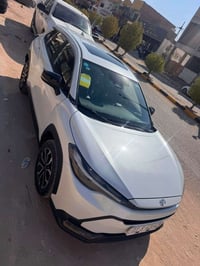 اوتلاندر اس • ٨٥٠٠ كم • ديوانية