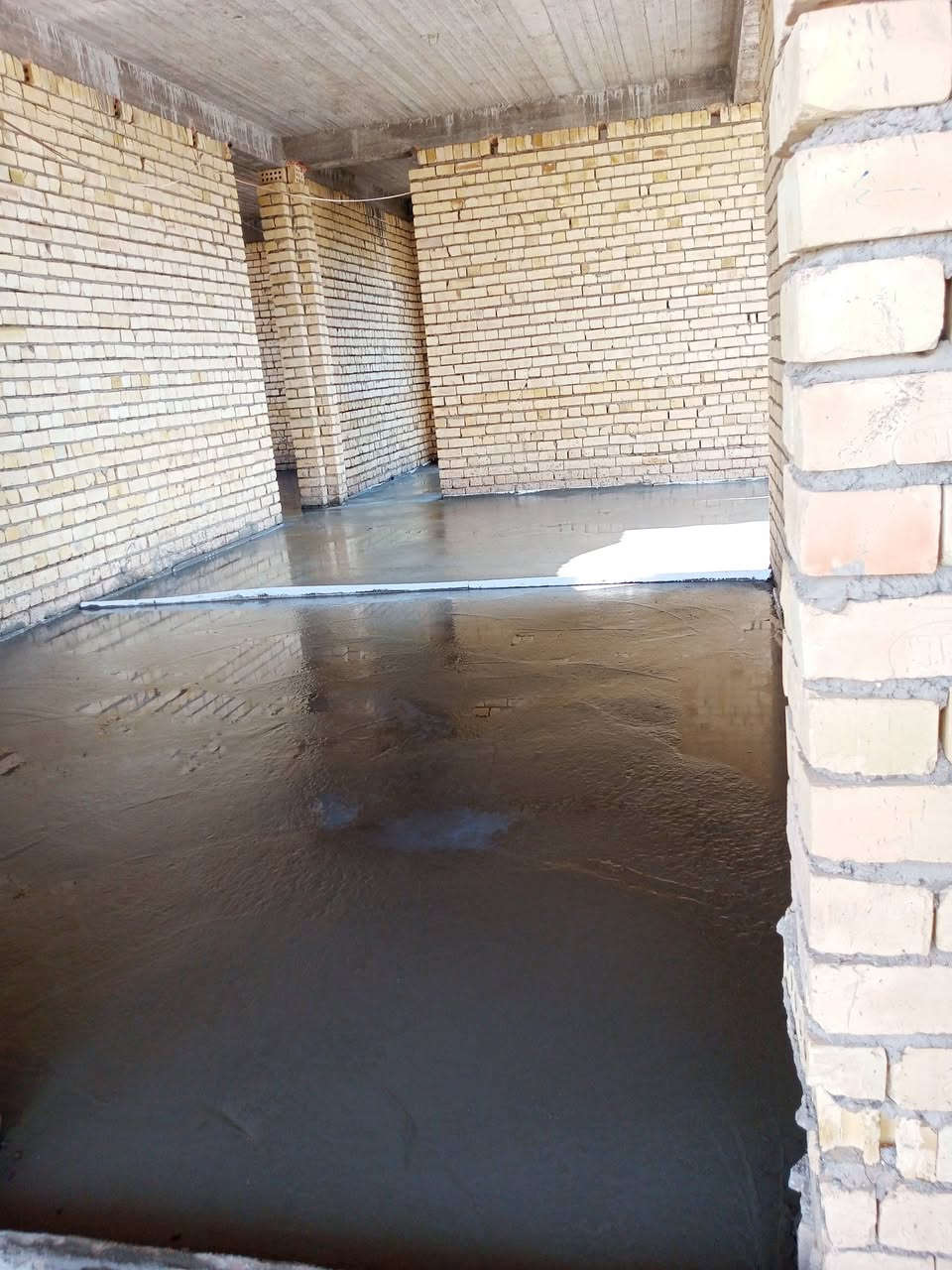 سلام عليكم اخوان المهندسين والنجاجير والمقاولين شغل درجه اولى تطليع تراب تضخيل سبيس وحدل باسعار مناسبه مراسله وانتصاب على نفس الرقم العمل كل المحافظات ***********
