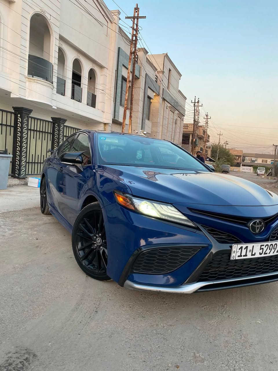 السلام عليكم 
للبيع كامري 2023 
فئه xse بانزين وليس هايبرد 
بصمه 
تشغيل عن بعد 
اشاير بالمري
  بك لايت led
كشنات جلد +كشنات كهرباء +تدفئه كشنات
كامره خلفيه دوارة
شاشه حجم كبير + عداد دشبول دجتال sport
ويل رياضي حجم 19
رادار امامي خلفي جانبي فول 360درجه
توقف ذاتي 
نقطه عمياء
تحديد مسار
كروز سرعه 
شفتات ستيرن 
تحكمات ستيرن 
ثلاثه انظمه قياده
اوتو هولد + سايد بريك بصمه
شاحن وايرلس 
تبريد قطعتين 
اناره داخليه بلاديه
حجم المحرك 2500 دبل كزوز + كزوز بلادي 
السياره حادثها خلفي بجم كبس بدون ايرباك قبق جنطه فقط 
*********** 
السعر 208
