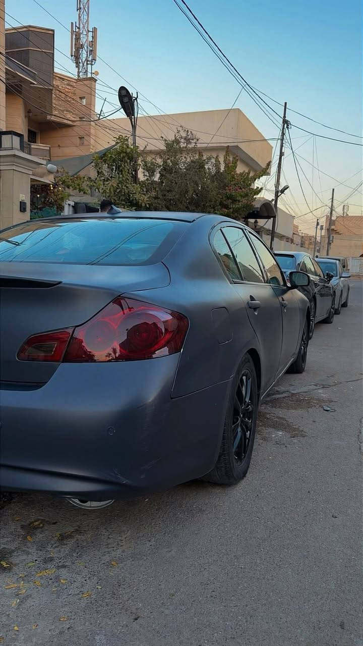 السلام عليكم انفنتيg25 ياباني موديل٢٠١١ فول مواصفات مكينه٦ حجم٢٥٠٠ تنفس طبيعي سياره صابغها رصاصي طافي وداخل جلد لونين وكاربون فايبر تغطيس هزه جديده تحويل مباشر سياره جاهزه وكامله بيها ملاحضات بسيطه تبريد قطعتين بس عاطل يكلف ٣٥٠ الف غراضها متوفره بكل مكان وانسب الاسعار  موجوده بغداد ***********  السعر ب٦٥ بيها مجال بسيط
