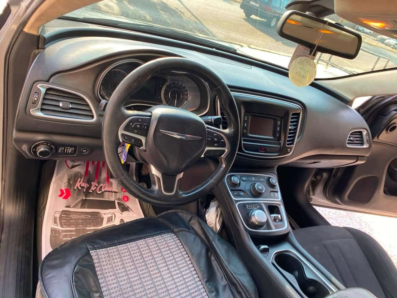 للبيع فقط c200

موديل 16. مكينه 2400 سيارة نظيفه كير محرك شرط ماشية 139  قابل للزياده  صبغ قطعه وحده جاملغ اليسار الخلفي فقط 
منظومه تبريد بارحه شديتها جديده تبريد ثلج 
مواصفات الc200 العادية 
رقم دولي جديد هزه سنويه. جديده شرط التحويل 

مواصفات  نص فول السعر 105 
مكان السيارة الموصل

***********
