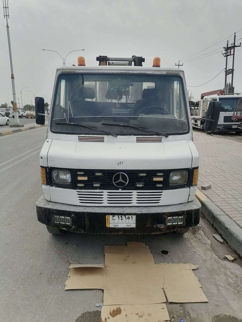 مرسيدس ٩٣ • بدون مكينة وكير • السماوة