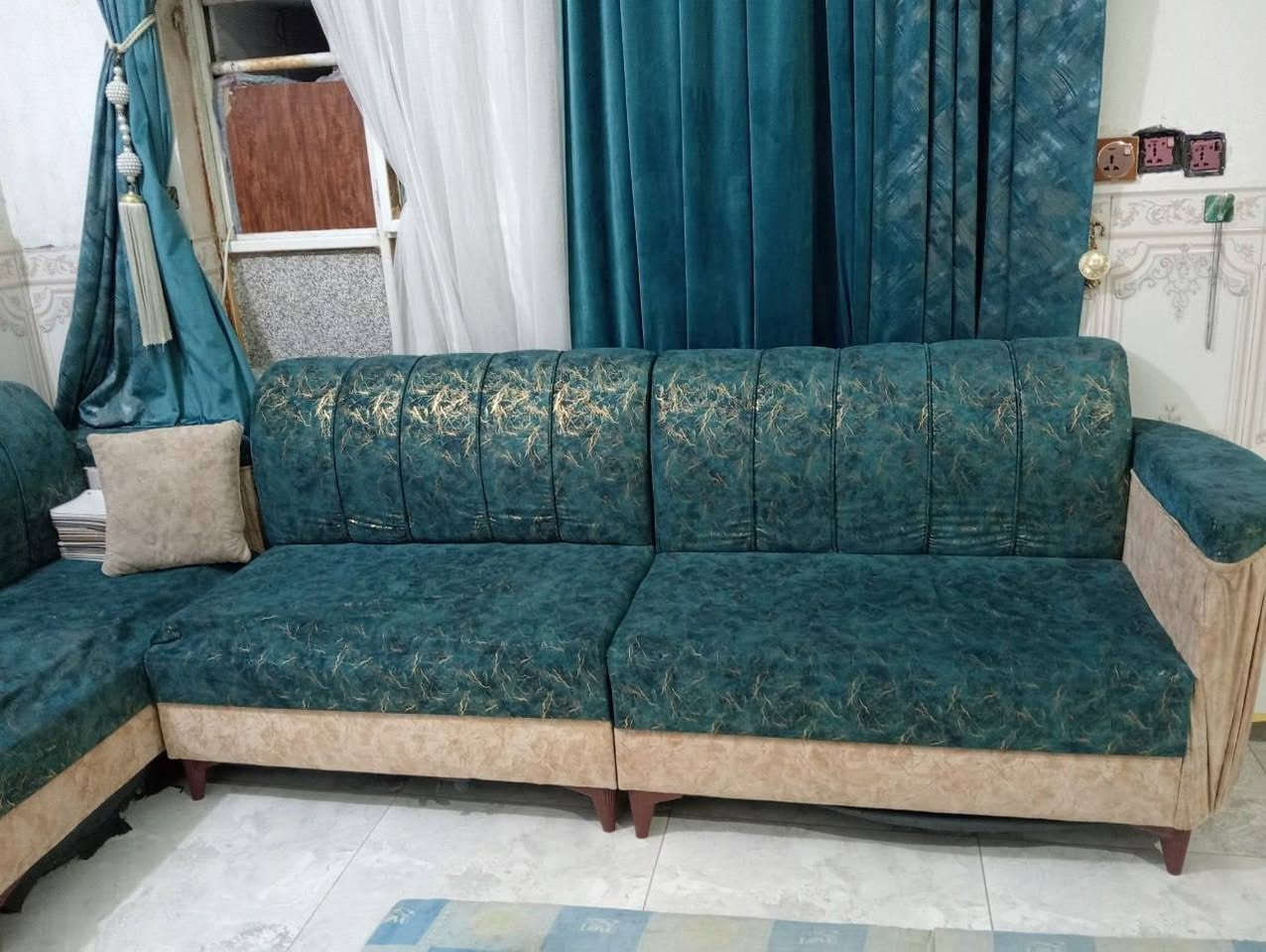 ديوان نضيف 18مقعد مستعمل السعر على هاذه الرقم
***********
