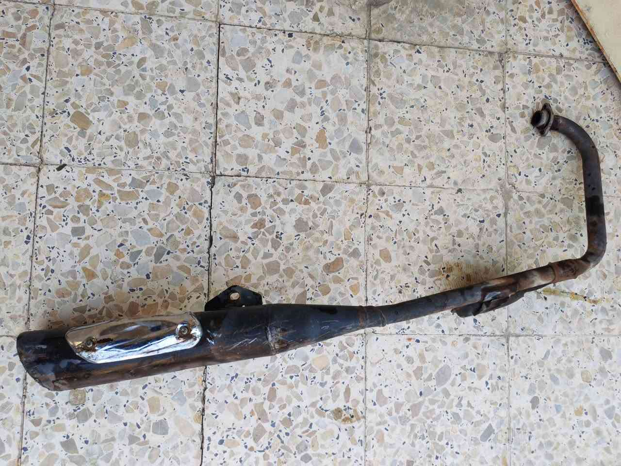 السلام عليكم مكينه بوكسر موديل 22 مجفته وكاله للبيع ب 550الف مع الگزوز والكابريته للتواصال ***********
