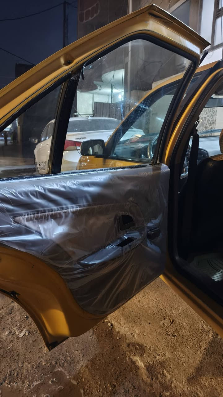 سلام وعليكم بيجو لميس موديل ٢٠١٥ سيارة كلش نضيفة وجاهزة من كلشي مكينة كير حدادية خير من الله تبريد ثلج صفاح عدلة بيهة صبغ جاملغ امامي يسرة وبنيد بدون دواخل دواخلهة بلادية  وبدون خياس غرفتهة نضيفة داخل بيجي مصفرة هيئة وغرامات رقم بغداد دولي مكان بغداد سعر ٣٤ وبيهة مجال رقم ***********
